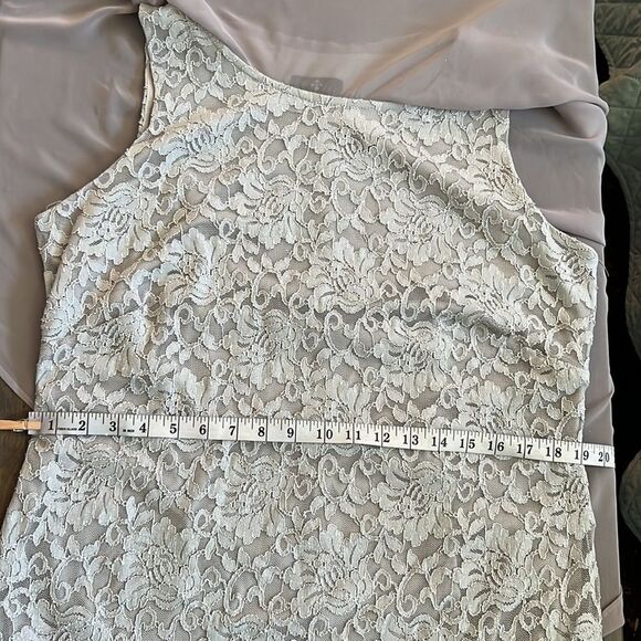 RONNI NICOLE SILVER CAPE FLORAL PATTERN DRESS Sz-  14 - Picture 12 of 15